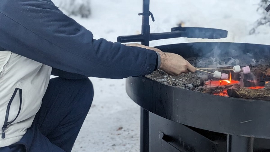 Roasting marshmellows